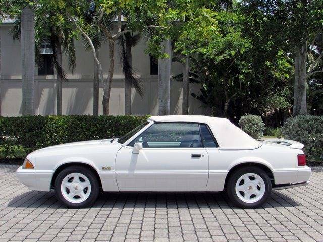 1993 Ford Mustang LX 5.0 2dr Convertible - photo 8