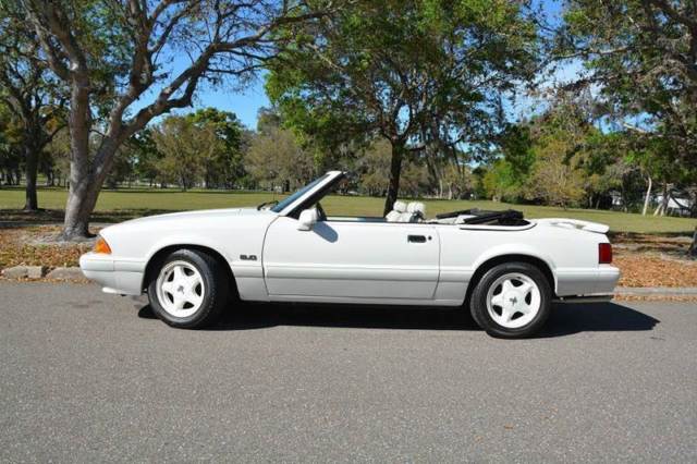 1993 Ford Mustang LX 5.0 2dr Convertible 35,654 Miles White Convertible 5.0L V8 1993 Ford Mustang LX 5.0 2dr Convertible