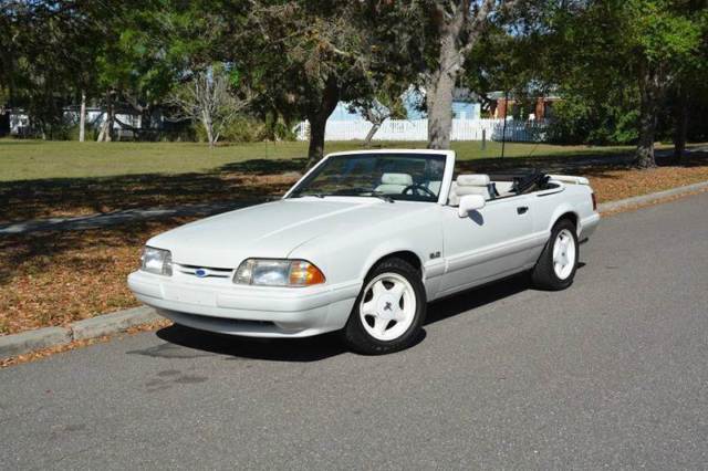1993 Ford Mustang LX 5.0 2dr Convertible - photo 4