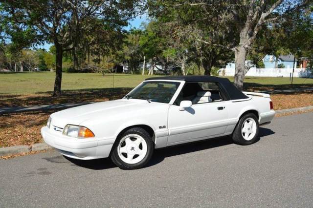 1993 Ford Mustang LX 5.0 2dr Convertible - photo 8