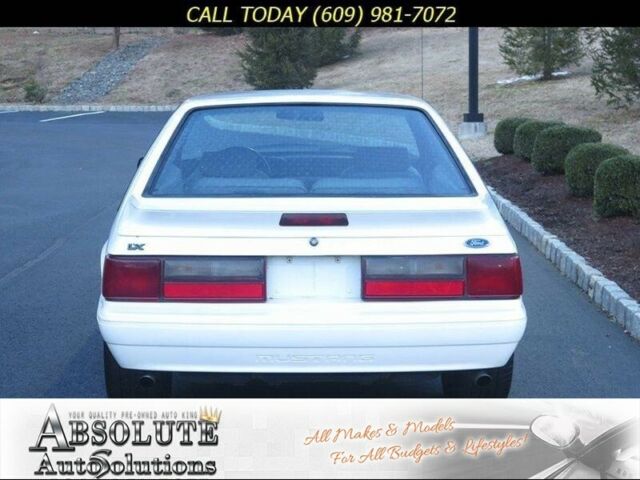1993 Ford Mustang LX 5.0 2dr Hatchback - photo 8