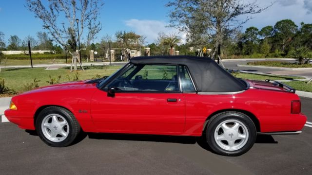 1993 Ford Mustang LX 5.0 - 5 speed - 18,150 mile pristine ORIGINAL - NO RESERVE 1993 Ford Mustang LX convertible