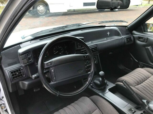 1993 Ford Mustang LX 5.0 5 SPEED ORIGINAL PAINT BLACK INT 70K MILES - photo 8