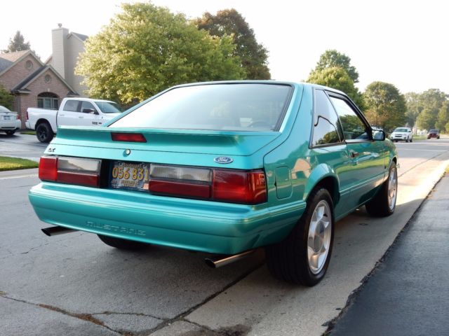 1993 Ford Mustang LX - photo 6