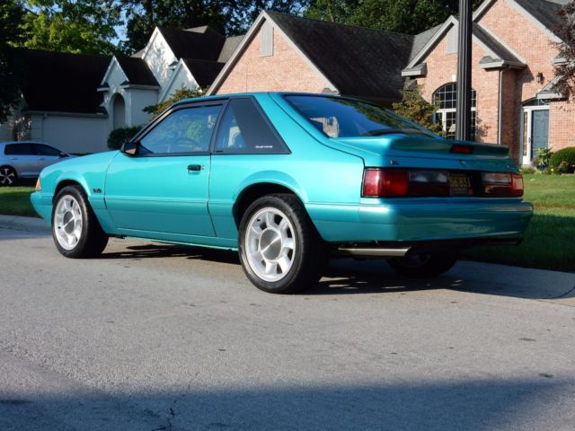 1993 Ford Mustang LX - photo 2