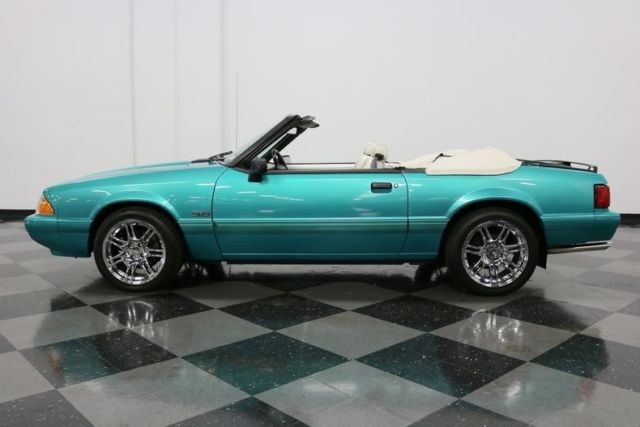 1993 Ford Mustang LX 5.0 - photo 3