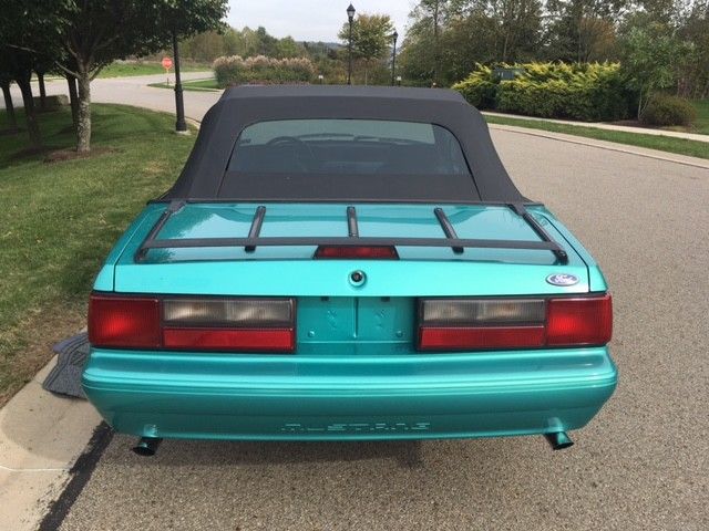 1993 Ford Mustang Convertible - photo 8