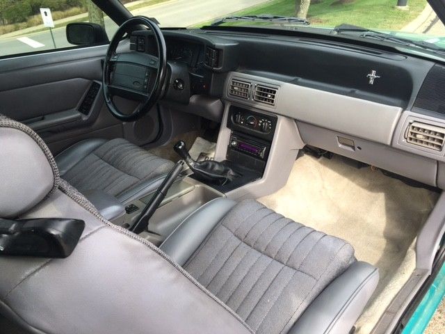 1993 Ford Mustang Convertible - photo 9
