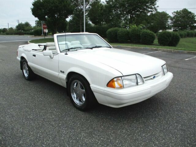 1993 Ford Mustang LX 5.0 - photo 4