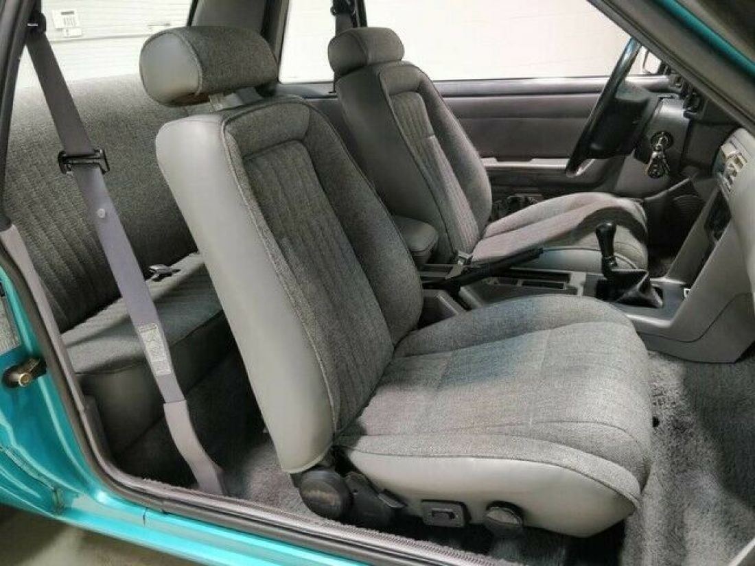 1993 Ford Mustang LX 5.0 Notchback - photo 12