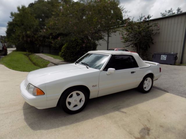 1993 Ford Mustang LX convertible - photo 3