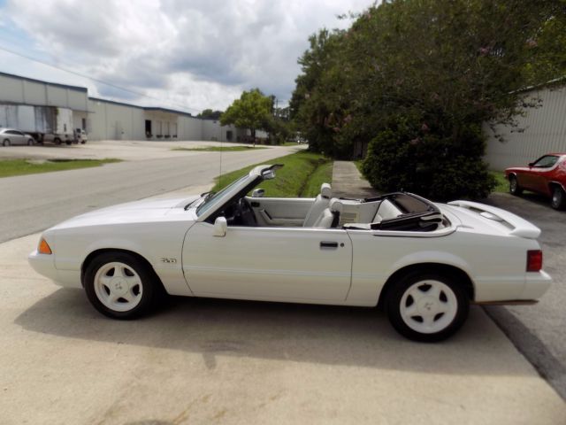 1993 Ford Mustang LX convertible - photo 4