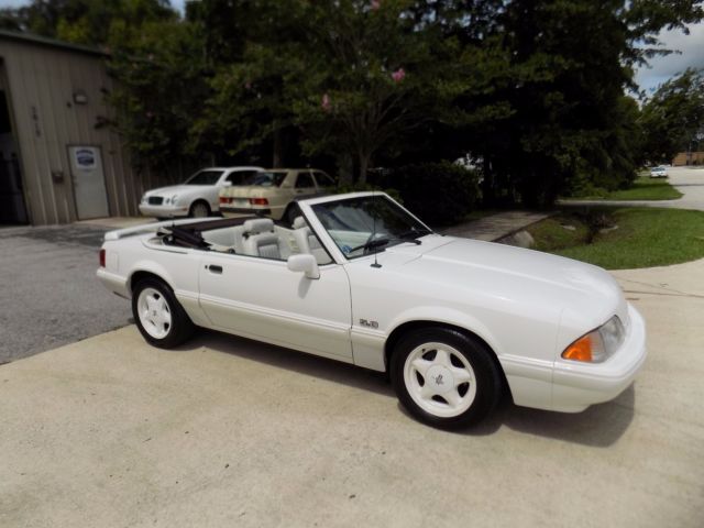 1993 Ford Mustang LX convertible - photo 6