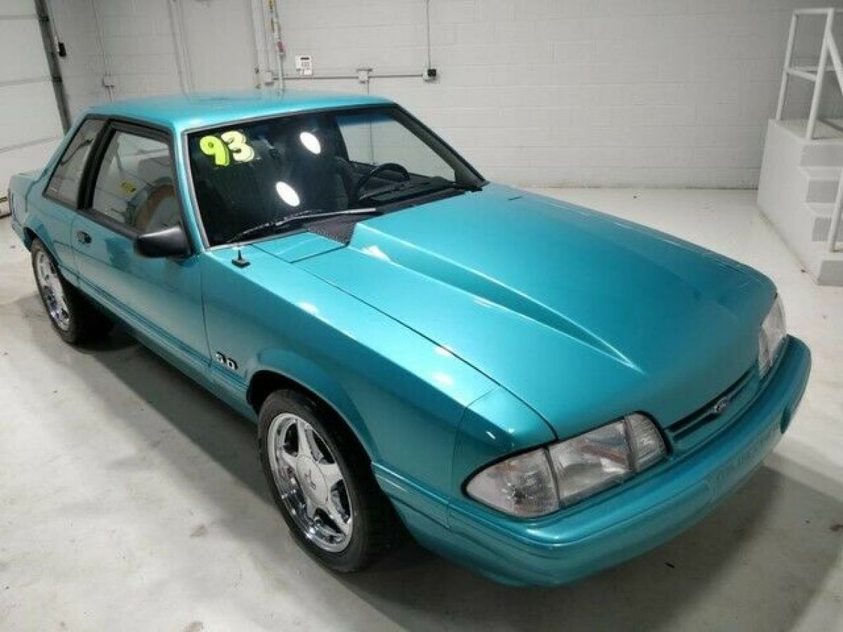 1993 Ford Mustang LX - photo 2