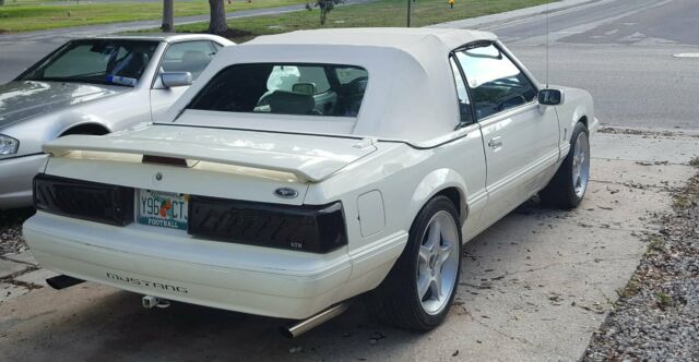 1993 Ford Mustang LX - photo 3