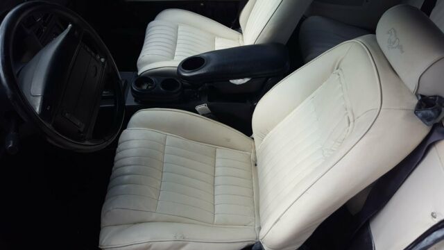 1993 Ford Mustang LX - photo 5