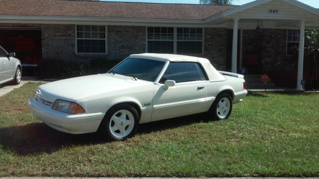 1993 Ford Mustang - photo 2