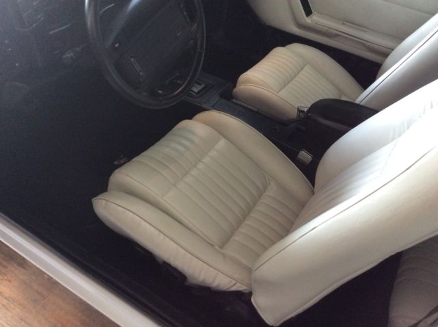 1993 Ford Mustang LX Convertible 2-Door - photo 5