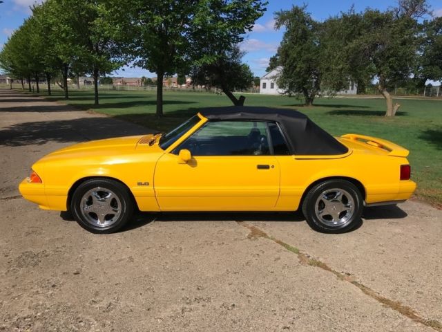 1993 Ford Mustang LX - photo 9