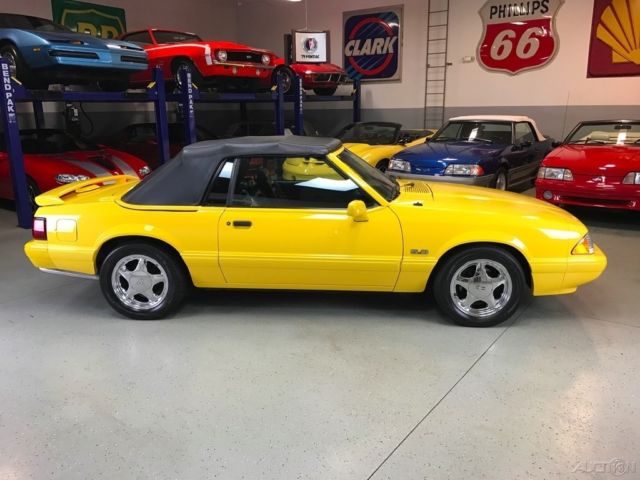 1993 Ford Mustang Convertible LX 5.0 Liter FEATURE CAR - photo 6