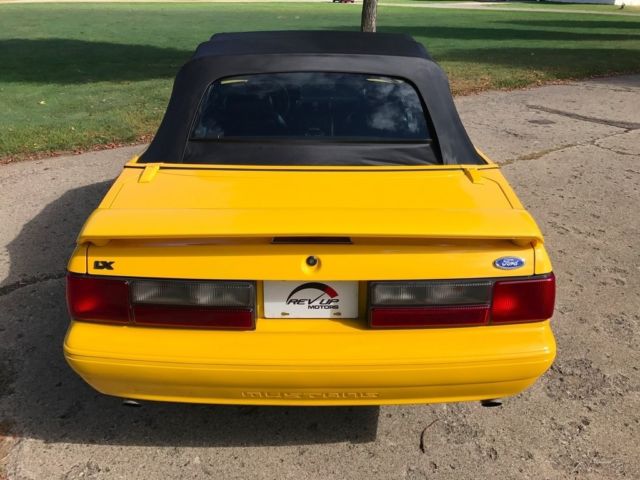 1993 Ford Mustang Convertible LX 5.0 Liter FEATURE CAR - photo 9