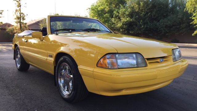 1993 Ford Mustang LX Convertible FEATURE car - photo 2