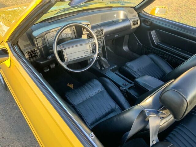 1993 Ford Mustang Rare Feature Car, 5.0 HO, 5-Speed - photo 3