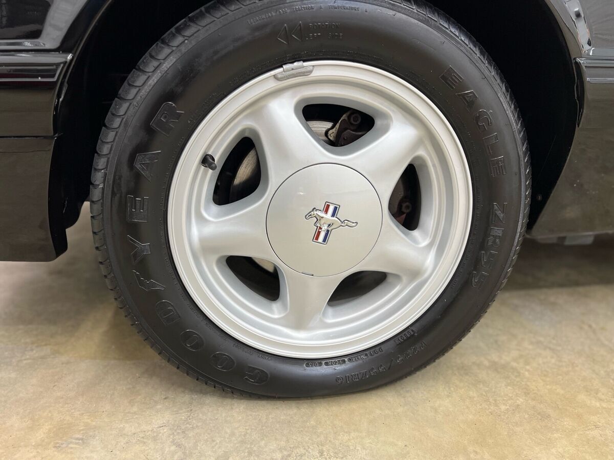 1993 Ford Mustang LX - photo 8