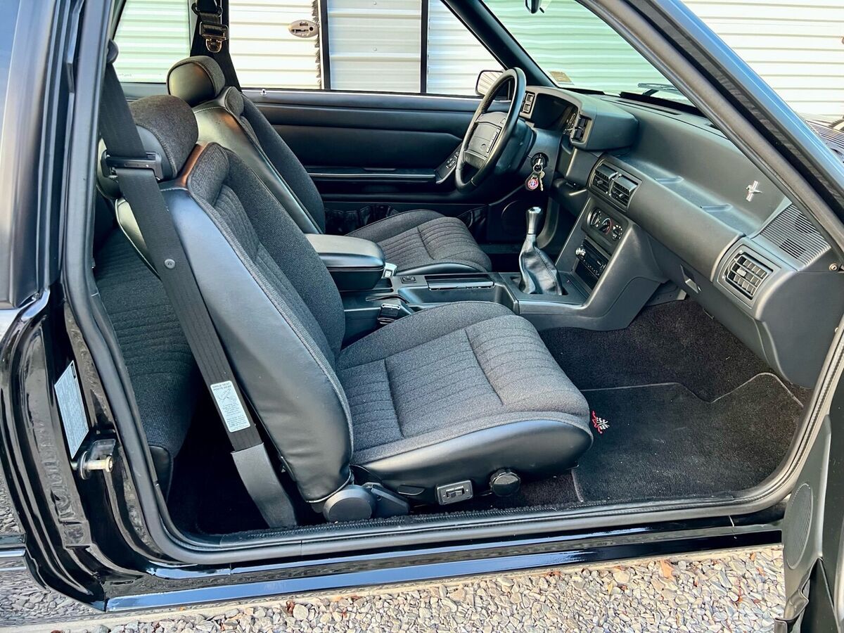1993 Ford Mustang LX - photo 9