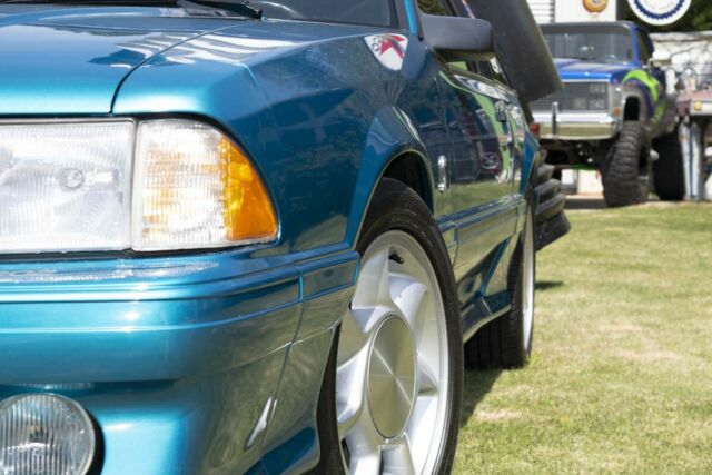 1993 Ford Mustang SVT COBRA - photo 4