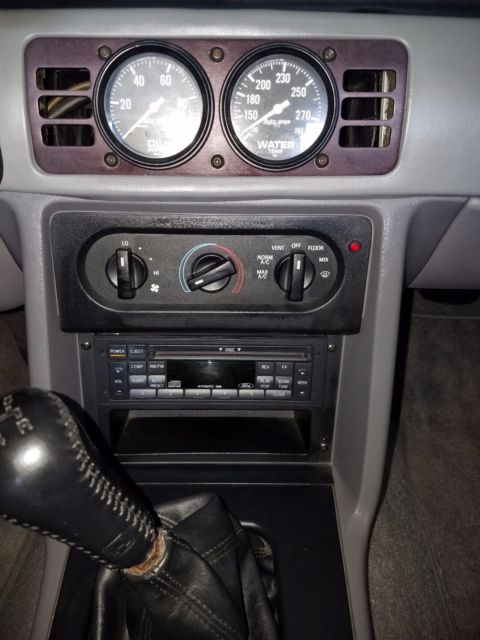 1993 Ford Mustang SVT Cobra Hatchback 2-Door - photo 9