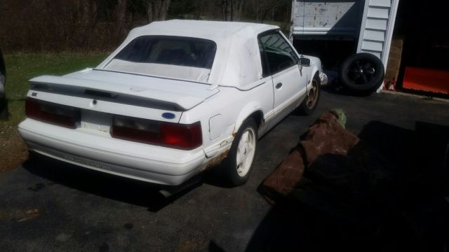 1993 Ford Mustang Triple White Feature Limited Edition - photo 6