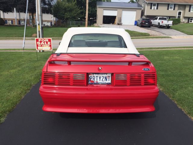 1993 Ford Mustang GT - photo 3