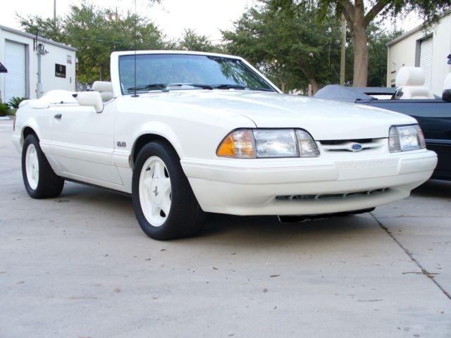 1993 Ford Mustang White Mustang 5.0 LX Feature Car Convertible (NO RESERVE) 1993 Ford Mustang