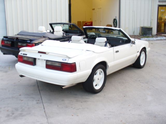 1993 Ford Mustang - photo 4