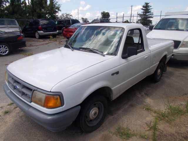 1993 Ford Ranger XLT Standard Cab Pickup 2-Door 2.3L 1993 Ford Ranger
