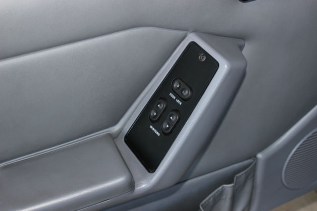 1993 Ford Mustang SVT Cobra - photo 12