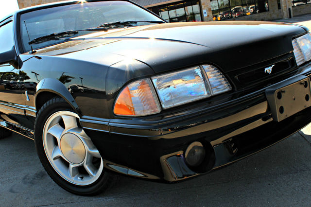1993 Ford Mustang SVT Cobra - photo 3