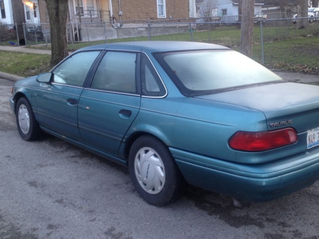 1993 Ford Taurus - photo 3