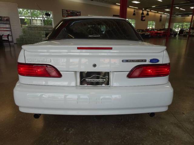 1993 Ford Taurus SHO 4dr Sedan - photo 8