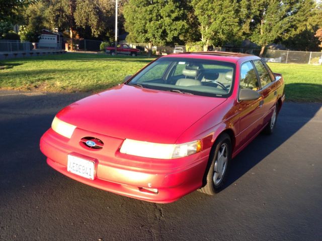 1993 Ford Taurus SHO - photo 2