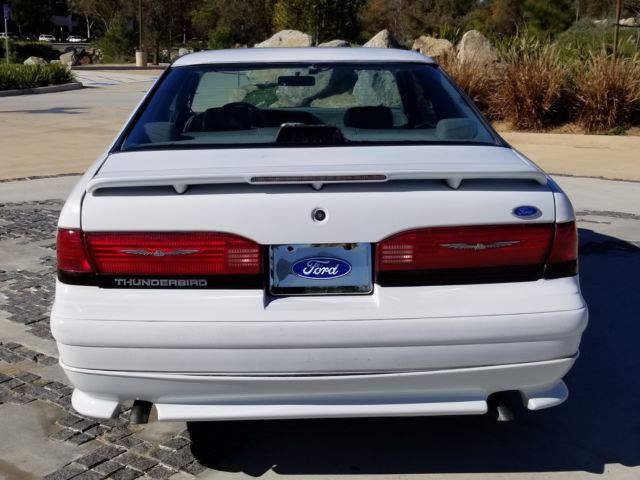 1993 Ford Thunderbird LX - photo 6