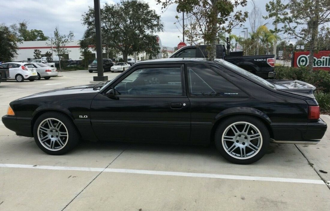 1993 Ford Mustang LX - photo 2