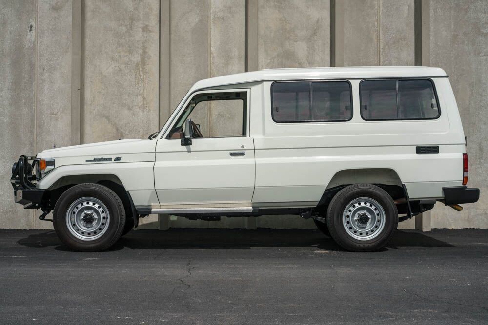 1980 Toyota Land Cruiser FZJ75 SUV - photo 7