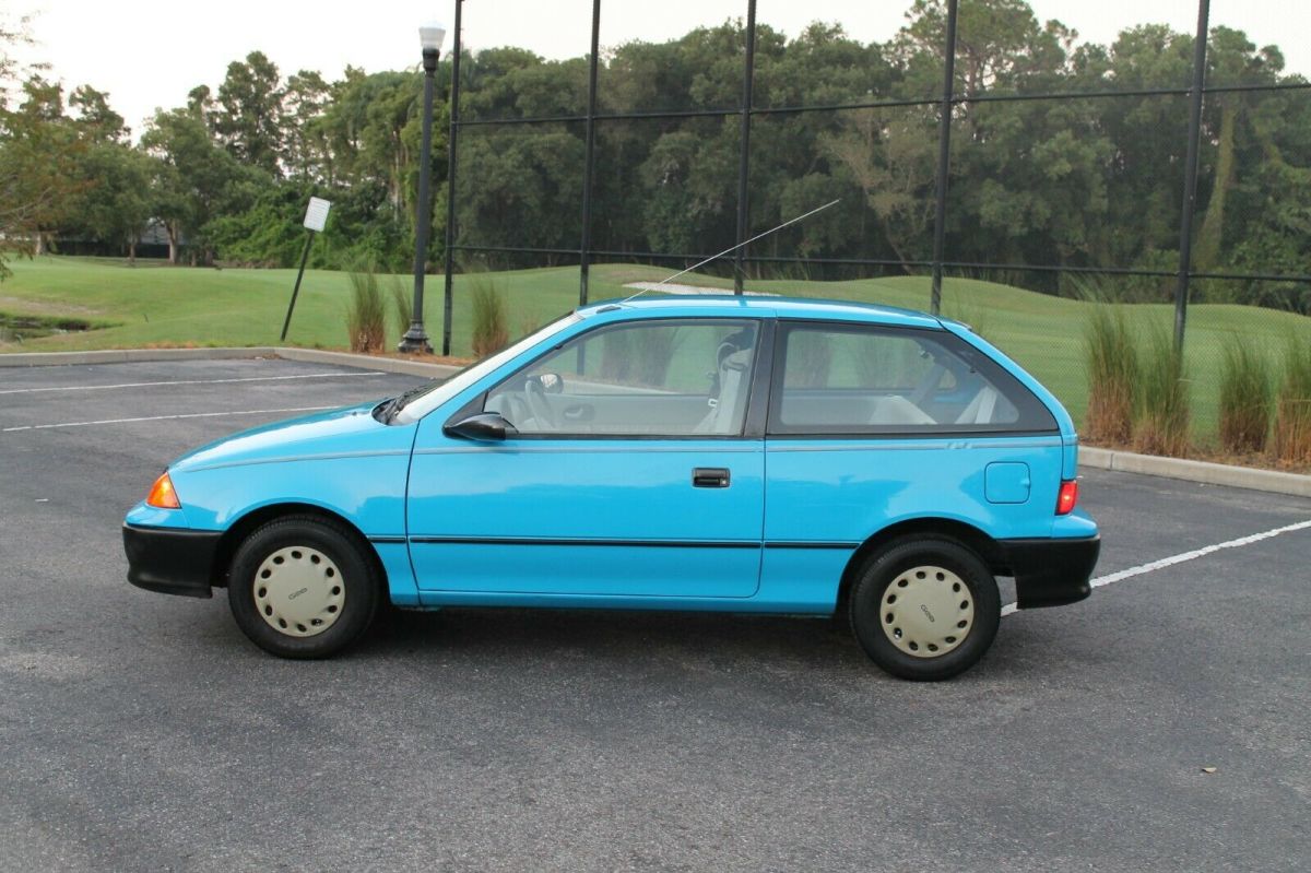 1993 Geo Metro 35k miles 1 owner AMAZING FIND MUST SEE CARFAX MANUAL 1.0 1993 Geo Metro Stock