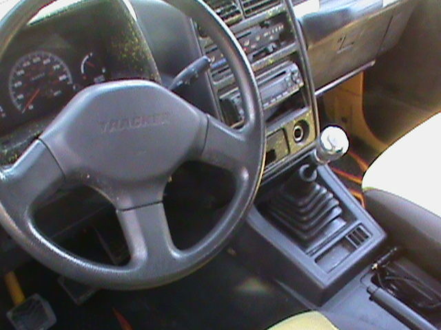 1993 Geo Tracker Convertible. - photo 12