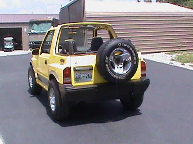 1993 Geo Tracker Convertible. - photo 5