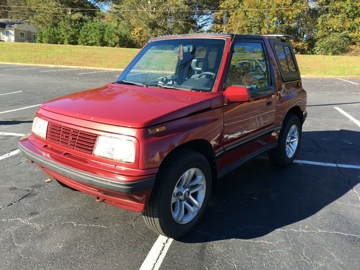 1993 Geo Tracker LSI 4x4 with 163K miles. Clean car, clean title. 1993 Geo Tracker