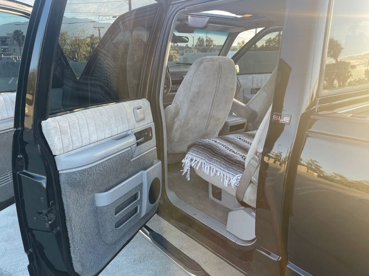 1993 GMC Sierra 3500 - photo 9