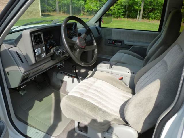 1993 GMC Sierra 3500 Custom Car Hauler - photo 8